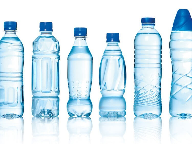 Công nghệ lọc nước RO được ứng dụng rộng rãi để sản xuất ra các loại nước đóng chai với độ tinh khiết cao.